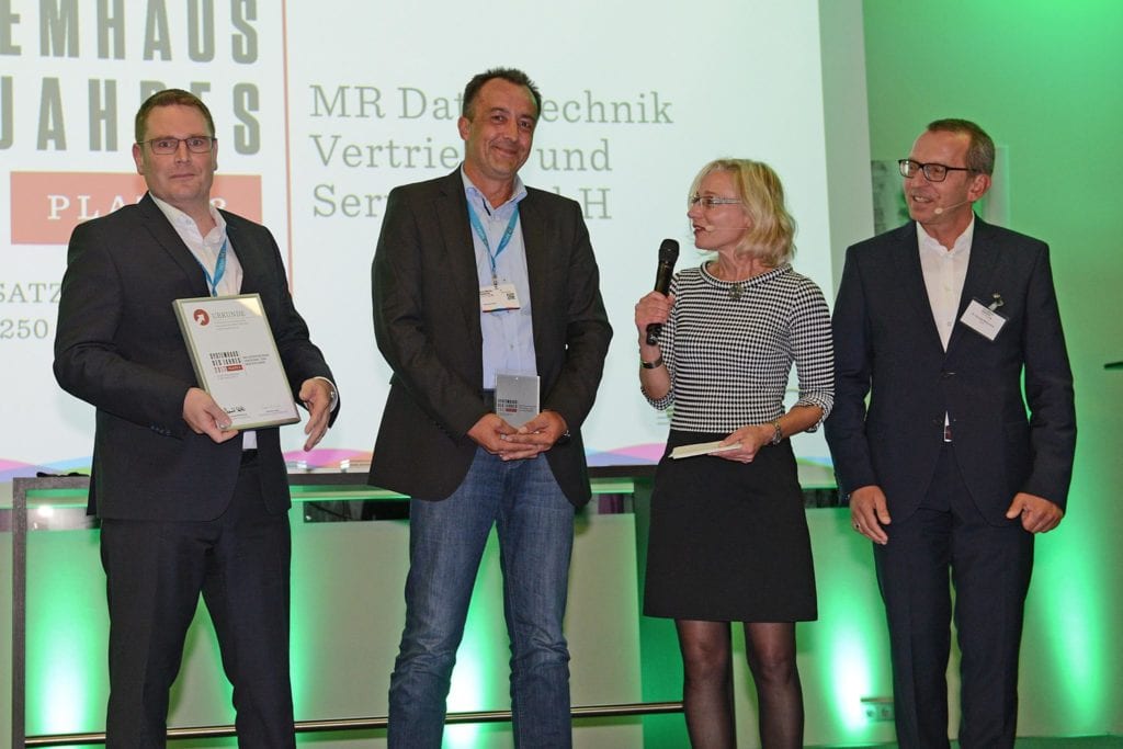 MR Datentechnik bei der Urkundenübergabe zum Systemhaus des Jahres 2017