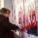 Teilnehmer beim Graffiti Workshop