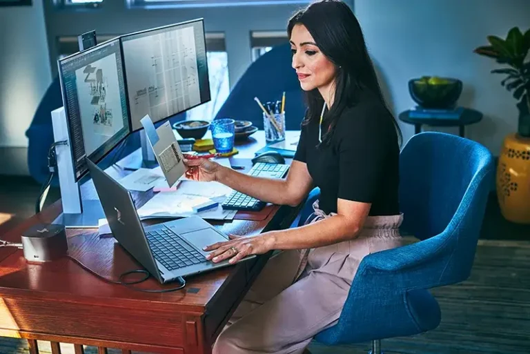 Großzügige Arbeitsplätze